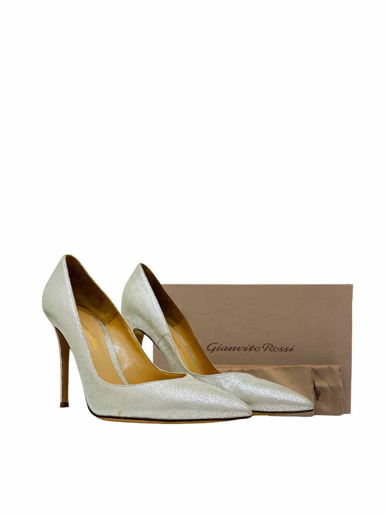 GIANVITO ROSSI Metallic Silver Pumps