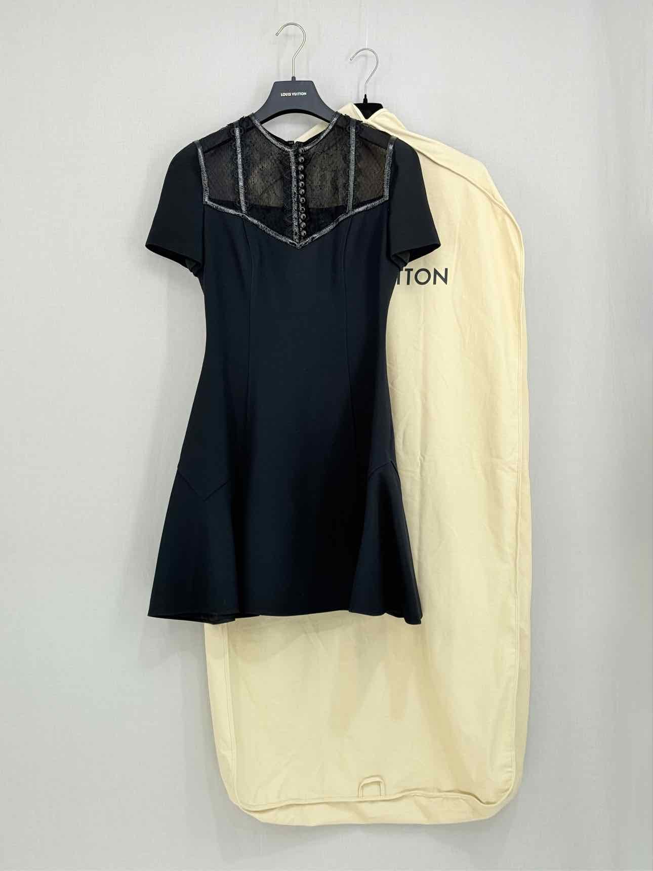 LOUIS VUITTON Black Size US 6 Short Dress