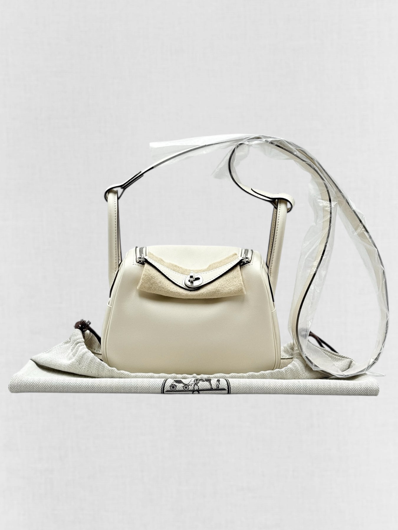 HERMES Lindy Off-white Shoulder Bag