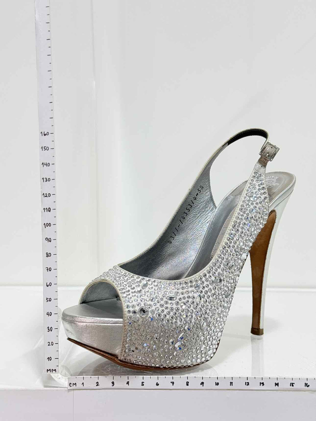 GINA Silver Size EU 38.5 Platform Sandals