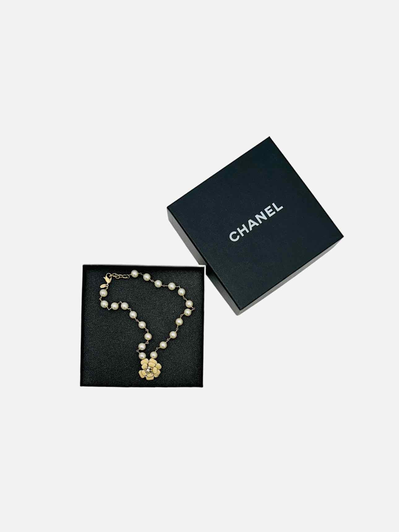 CHANEL Fashion Necklace