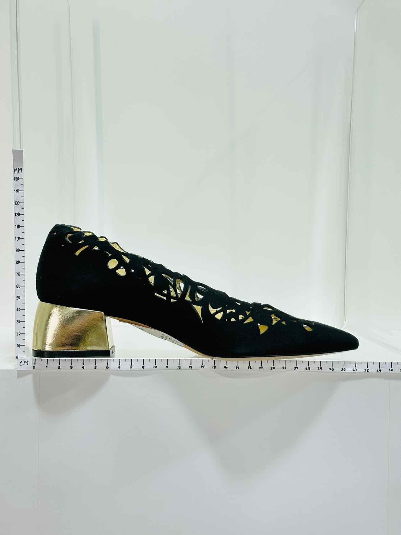 AE Black & Gold Size EU 39 Pumps