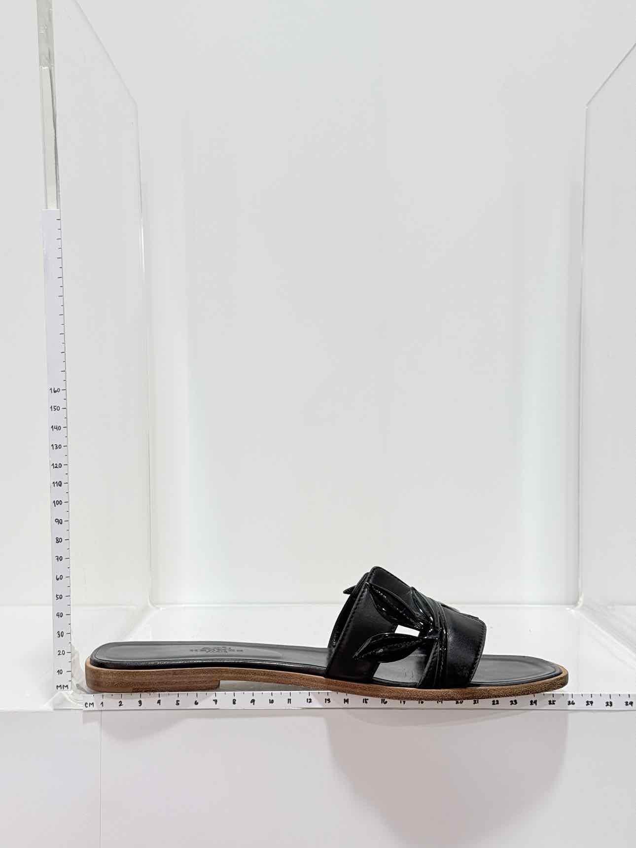 HERMES ORAN Black Size EU 40 Flats