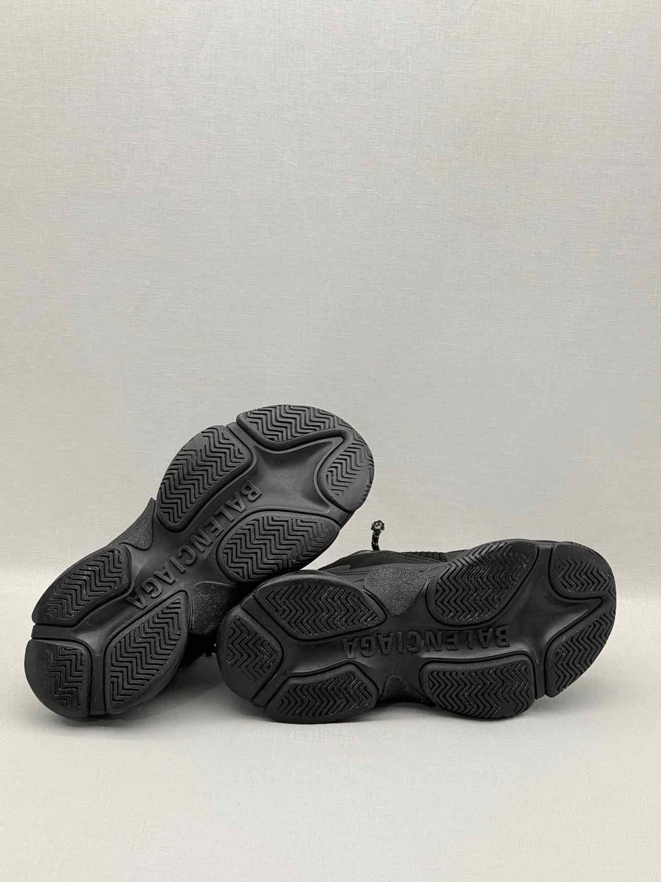 BALENCIAGA Triple S Black Size EU 37 Sneakers