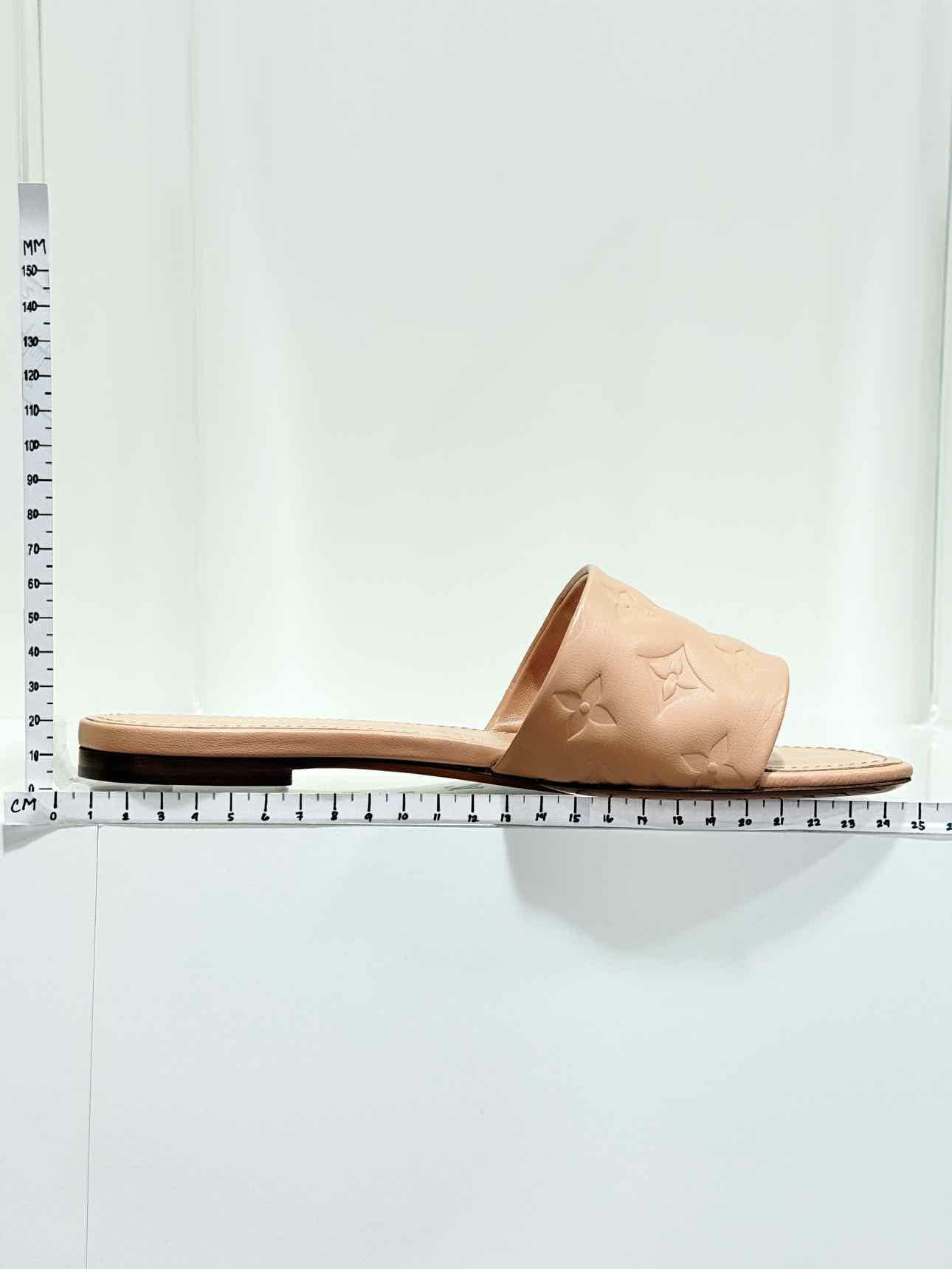 LOUIS VUITTON Revival Beige Size EU 38 Mules