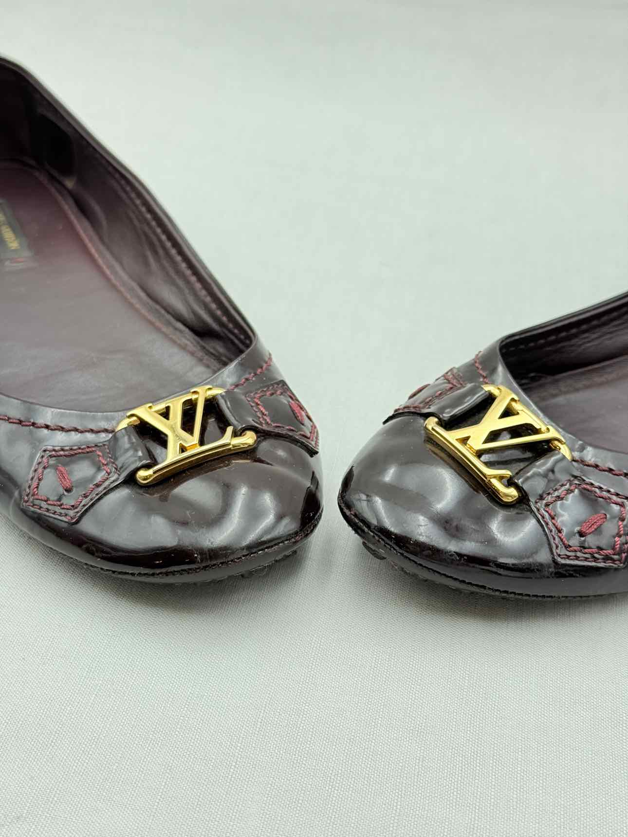 LOUIS VUITTON Oxford Burgundy Size EU 37 Ballet Flats