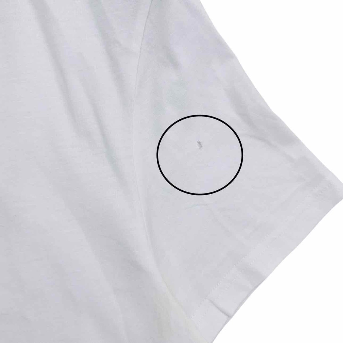 Pre - loved ALEXANDER MCQUEEN Skull White Size Medium T-shirt at Reems Closet
