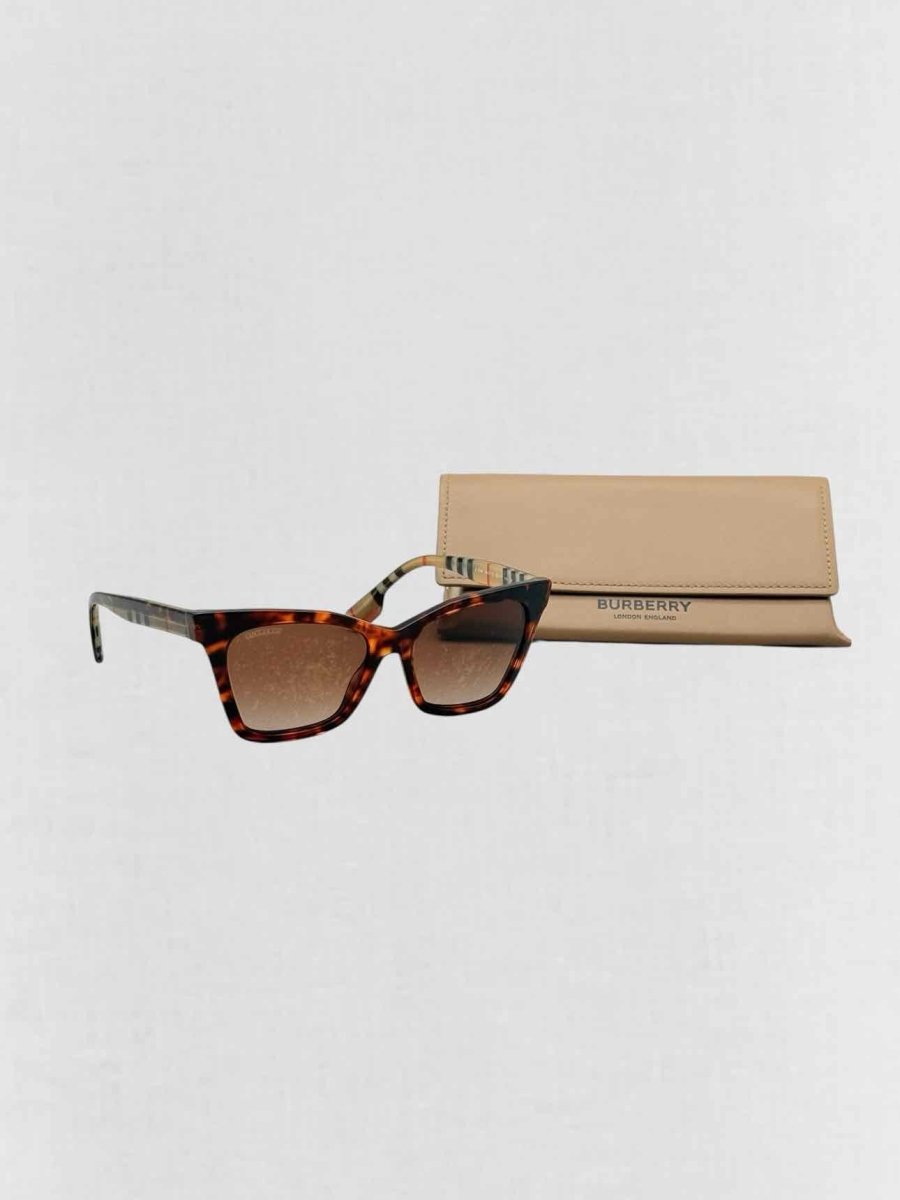 Pre - loved BURBERRY Brown Sunglasses at Reems Closet