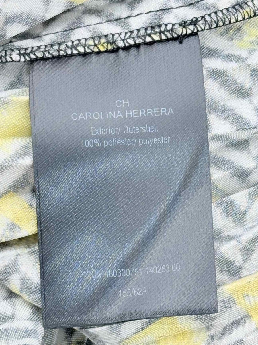 Pre - loved CAROLINA HERRERA Size US 0 Knee Length Skirt at Reems Closet