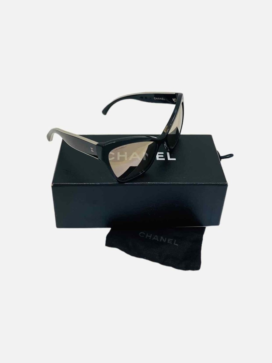 Pre-loved CHANEL Black Sunglasses at Reems Closet