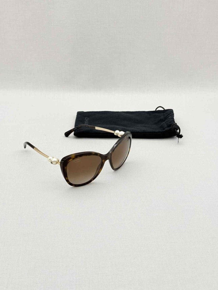 Pre-loved CHANEL Tortoise Brown Sunglasses at Reems Closet