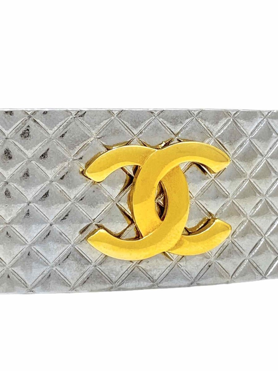 Pre-loved CHANEL Vintage 1990's Silver Quilted Hair Clip from Reems Closet