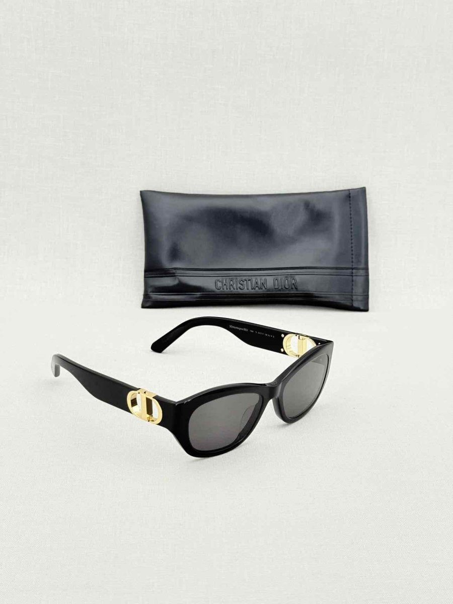 Pre - loved CHRISTIAN DIOR Black Sunglasses at Reems Closet