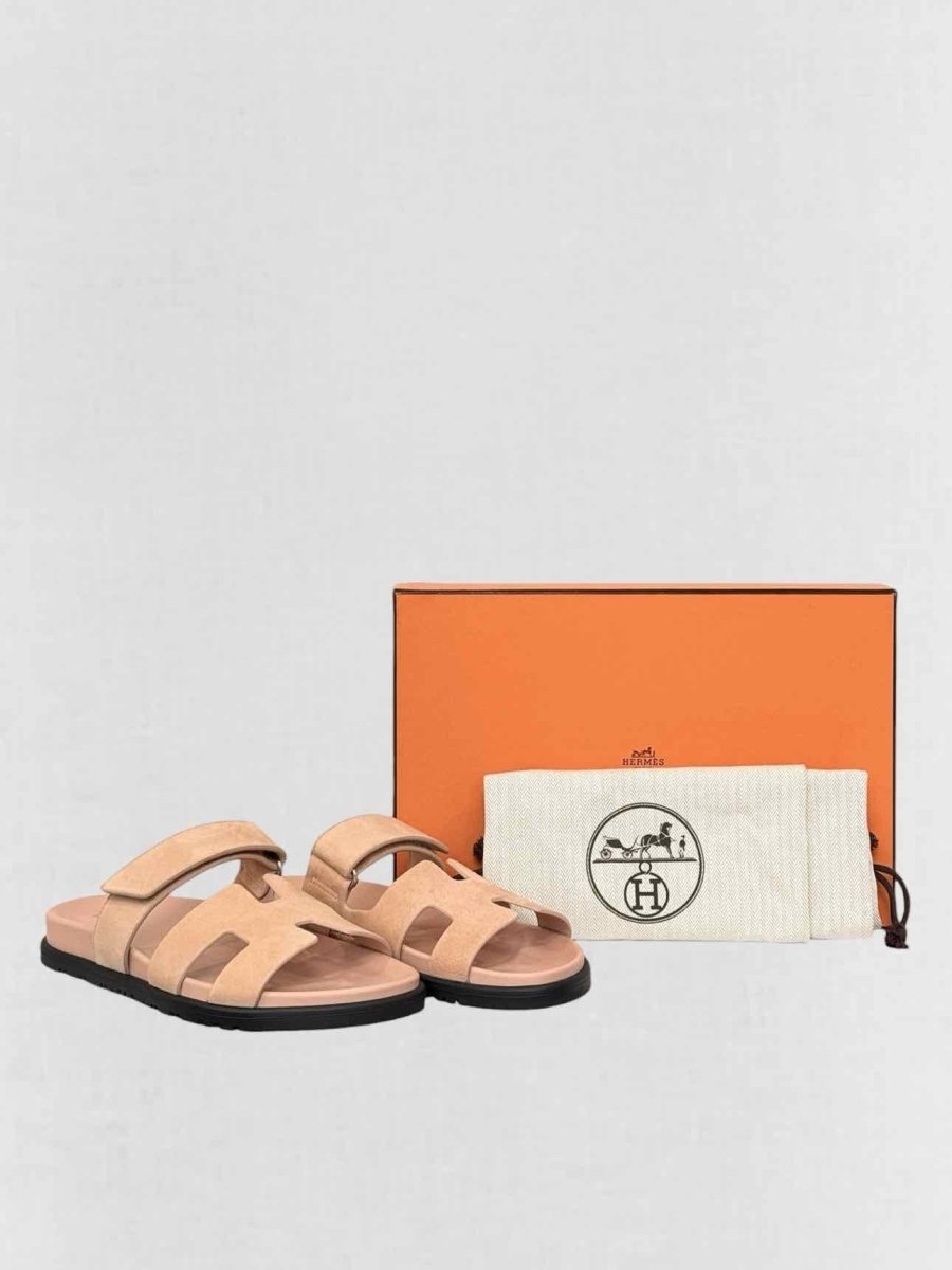 Pre - loved HERMES Chypre Peach Size EU 37.5 Sandals at Reems Closet