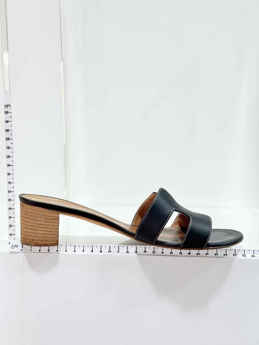 Pre - loved HERMES Oasis Black Size EU 40.5 Heeled Sandals at Reems Closet