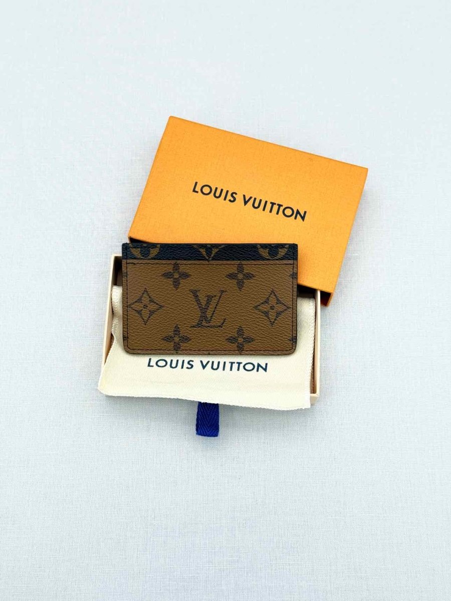 Pre - loved LOUIS VUITTON Beige & Brown Card Holder at Reems Closet