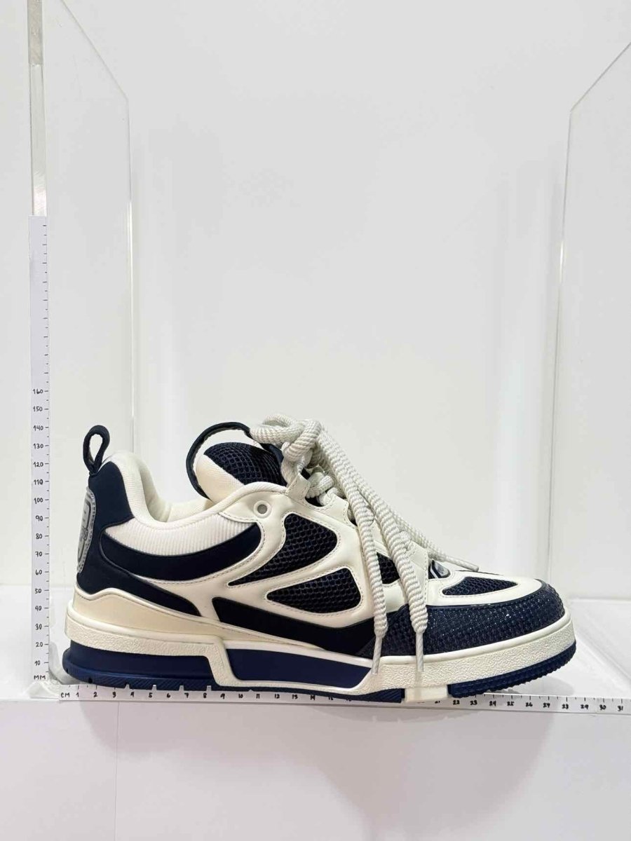 Pre - loved LOUIS VUITTON Navy Blue/Beige Size EU 7 Sneakers at Reems Closet