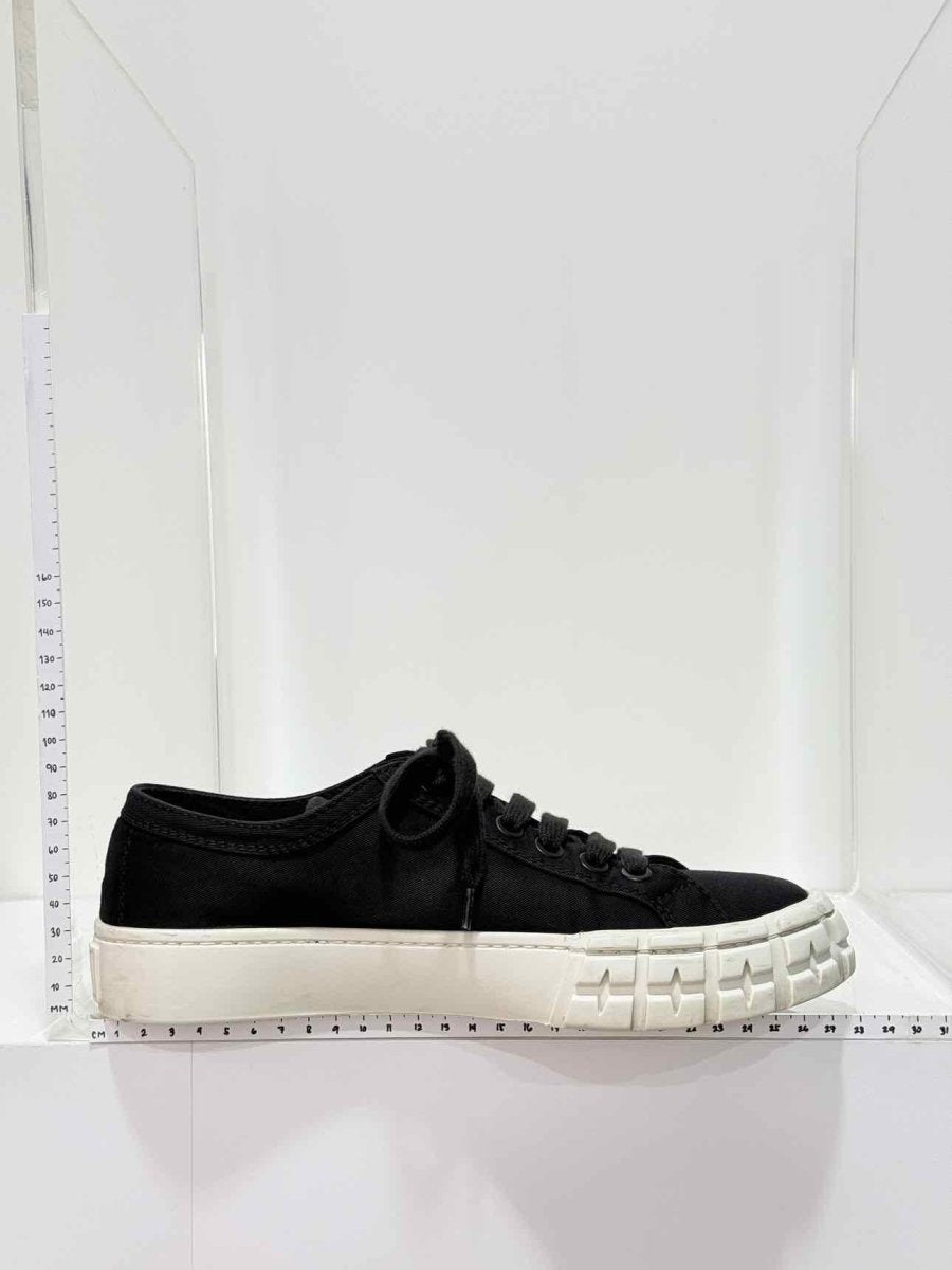 Pre - loved PRADA Wheel Low - top Black Size EU 40 Sneakers at Reems Closet