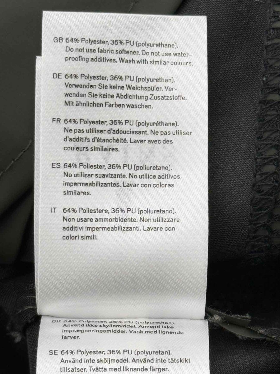 Pre - loved RAINS Hoodie Green Size XSmall/Small Coat at Reems Closet