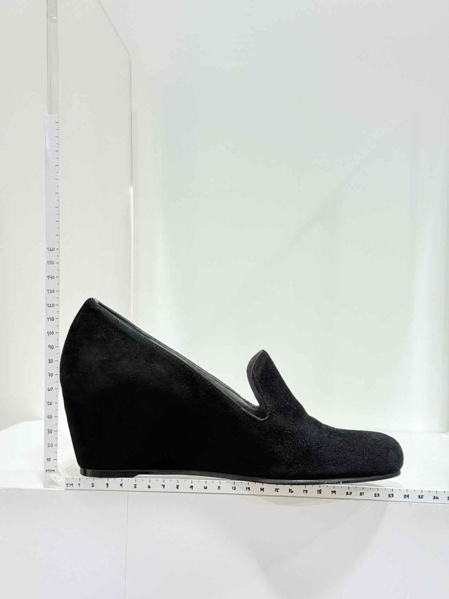 Pre - loved STUART WEITZMAN Wedge Black Size EU 37 Loafers at Reems Closet