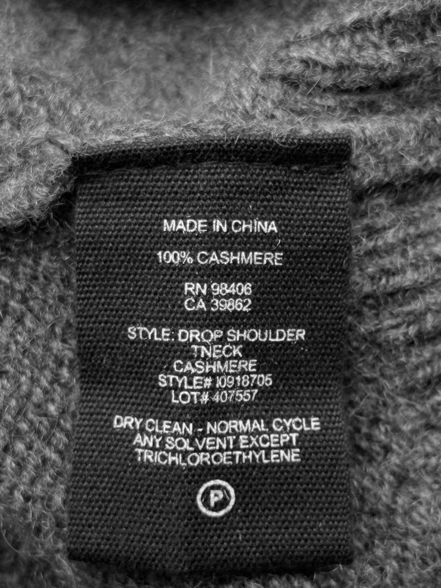 Pre - loved THEORY Grey Size Small Sweater at Reems Closet