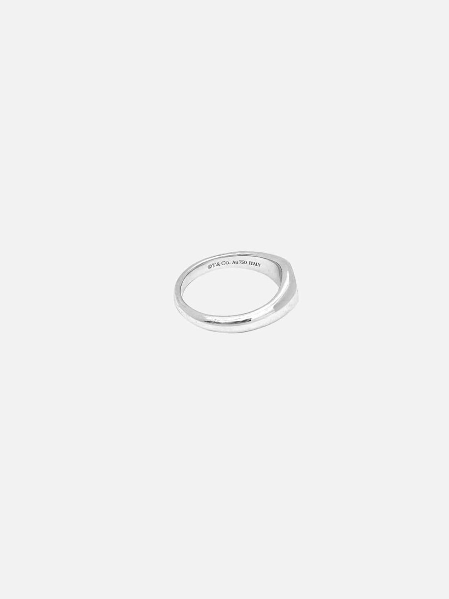 Pre-loved TIFFANY & CO white Gold Ring from Reems Closet