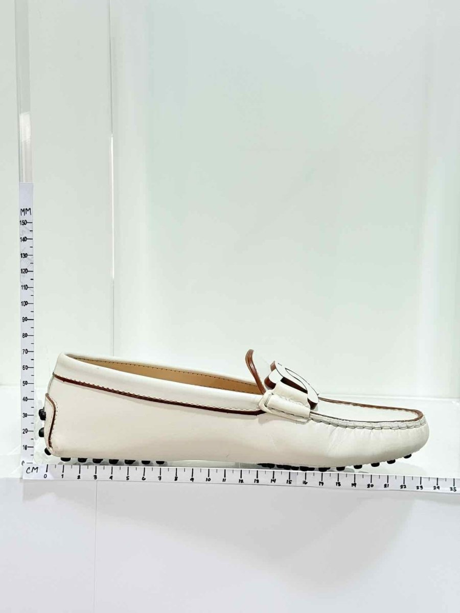 Pre - loved TOD'S Kate Off - white Size EU 35.5 Loafers at Reems Closet