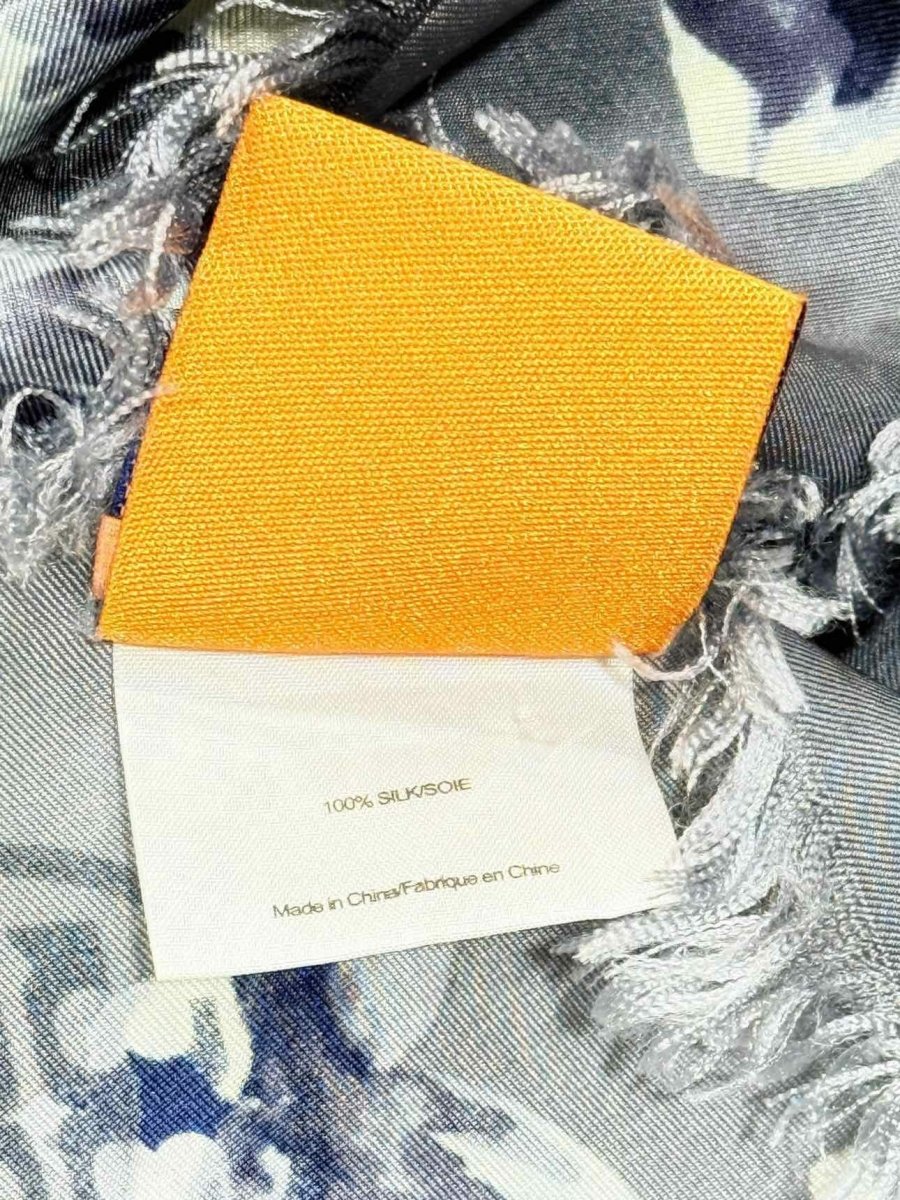 Pre - loved TORY BURCH Grey & White Floral Print Scarf at Reems Closet