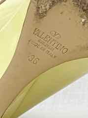 Pre-loved VALENTINO GARAVANI Rockstud Yellow Size EU 36 Wedges at Reems Closet