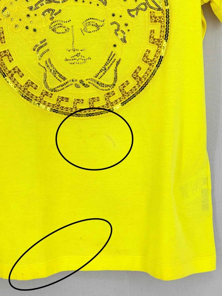 Pre-loved VERSACE Medusa Logo Yellow Size XSmall T-shirt at Reems Closet