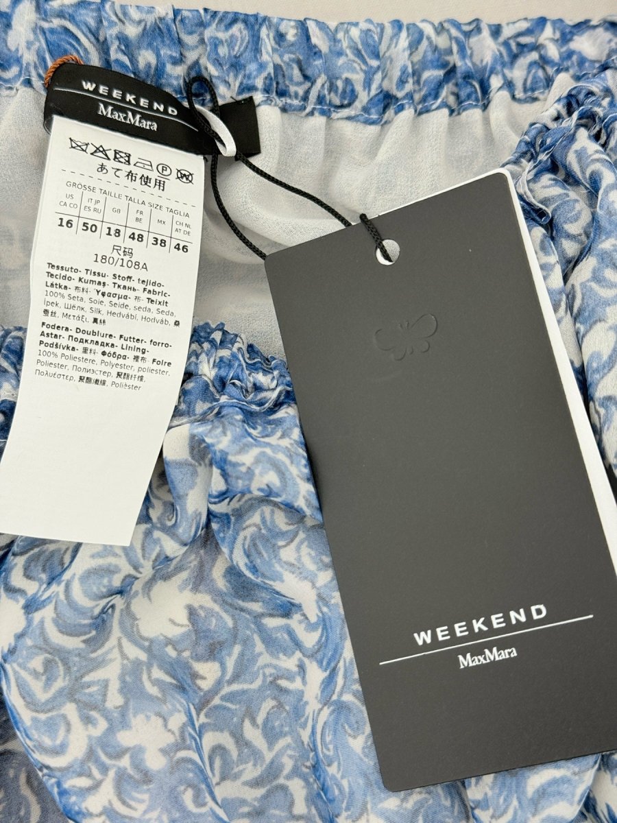 Pre - loved WEEKEND Blue & White Print Size US 16 Long Dress at Reems Closet