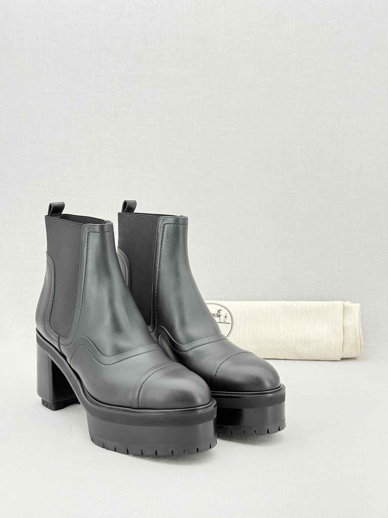 HERMES Punchy Black Size EU 39 Ankle Boots