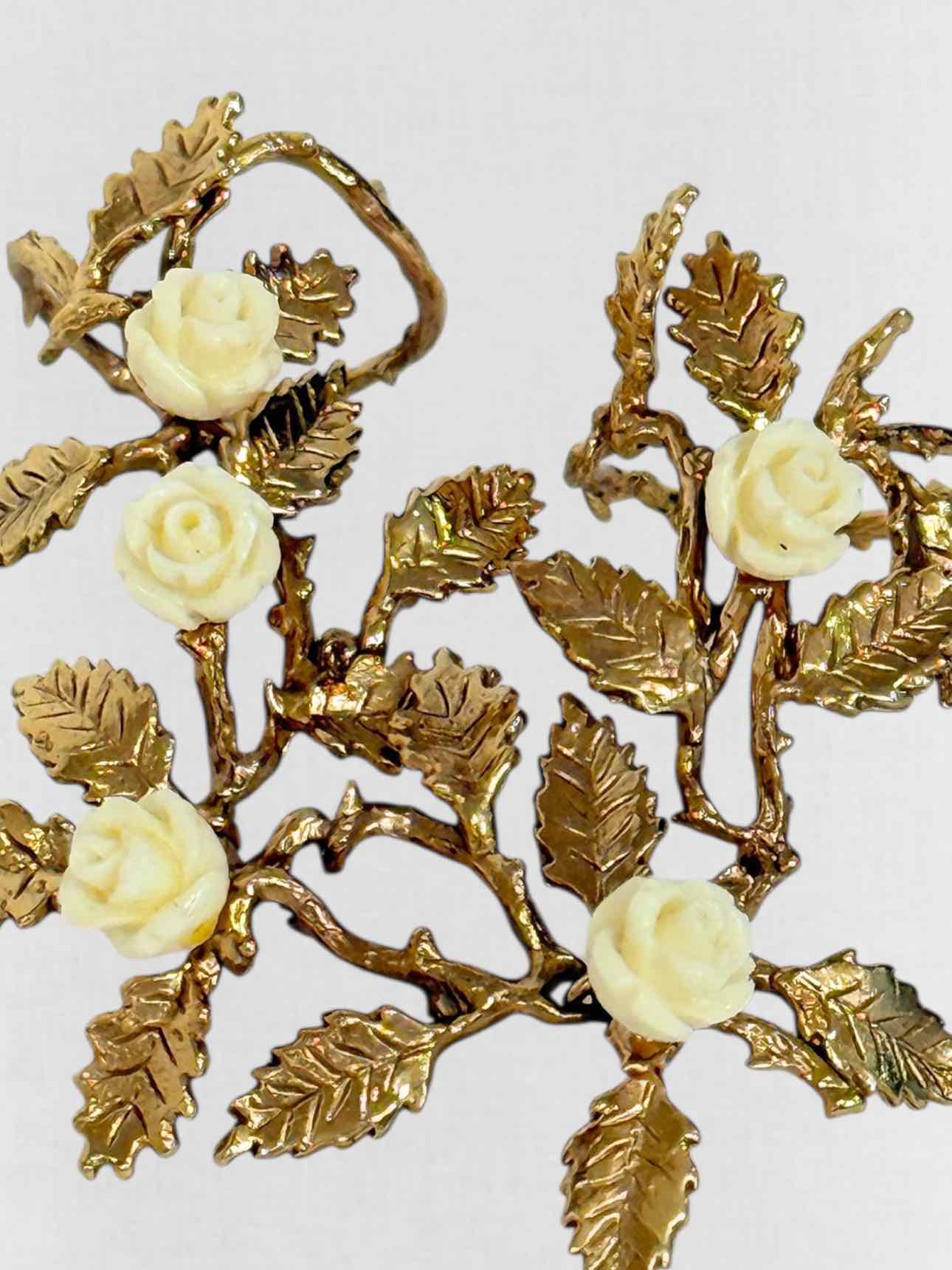 BERNARD DELETTREZ Roses &amp; Thorns Fashion Ring