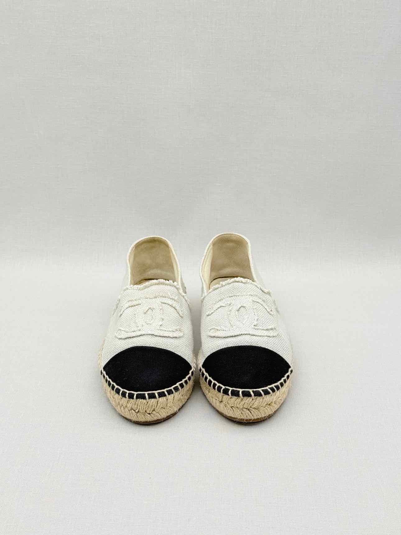 CHANEL Espadrille Beige & Black CC Size EU 37 Flats