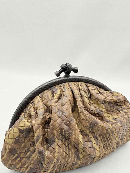 BOTTEGA VENETA Knot Frame Brown Intrecciato Clutch