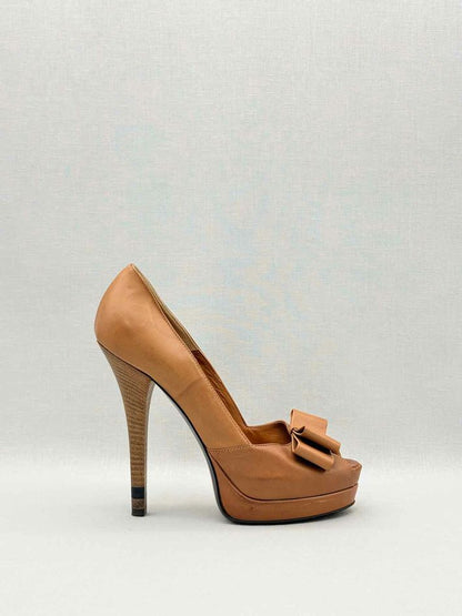 FENDI Peep Toe Tan Size EU 38 Pumps