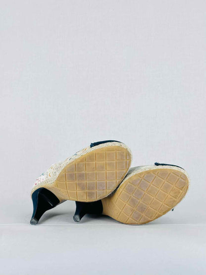 CHANEL Graffiti White Multicolor Size EU 41.5 Pumps