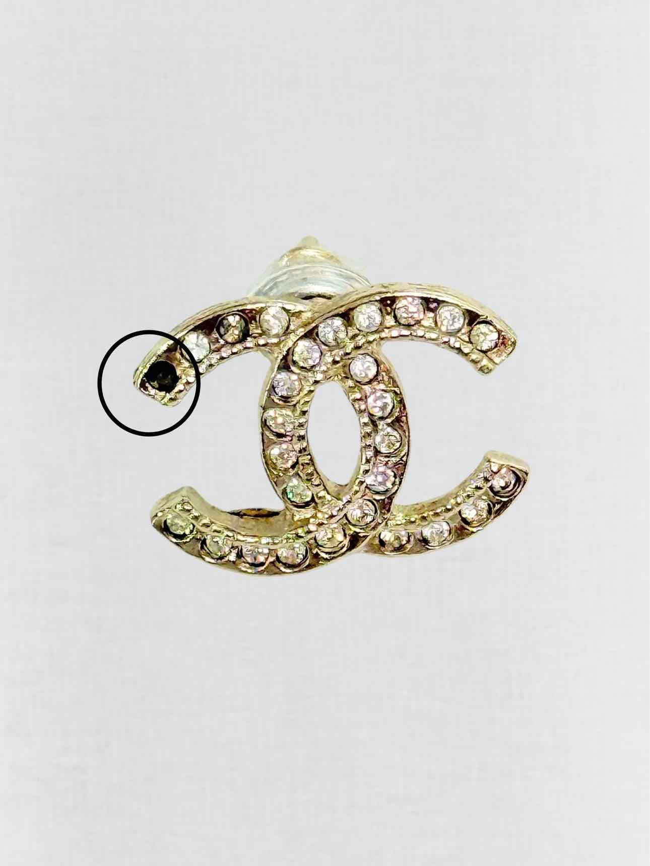 CHANEL Fashion Earrings