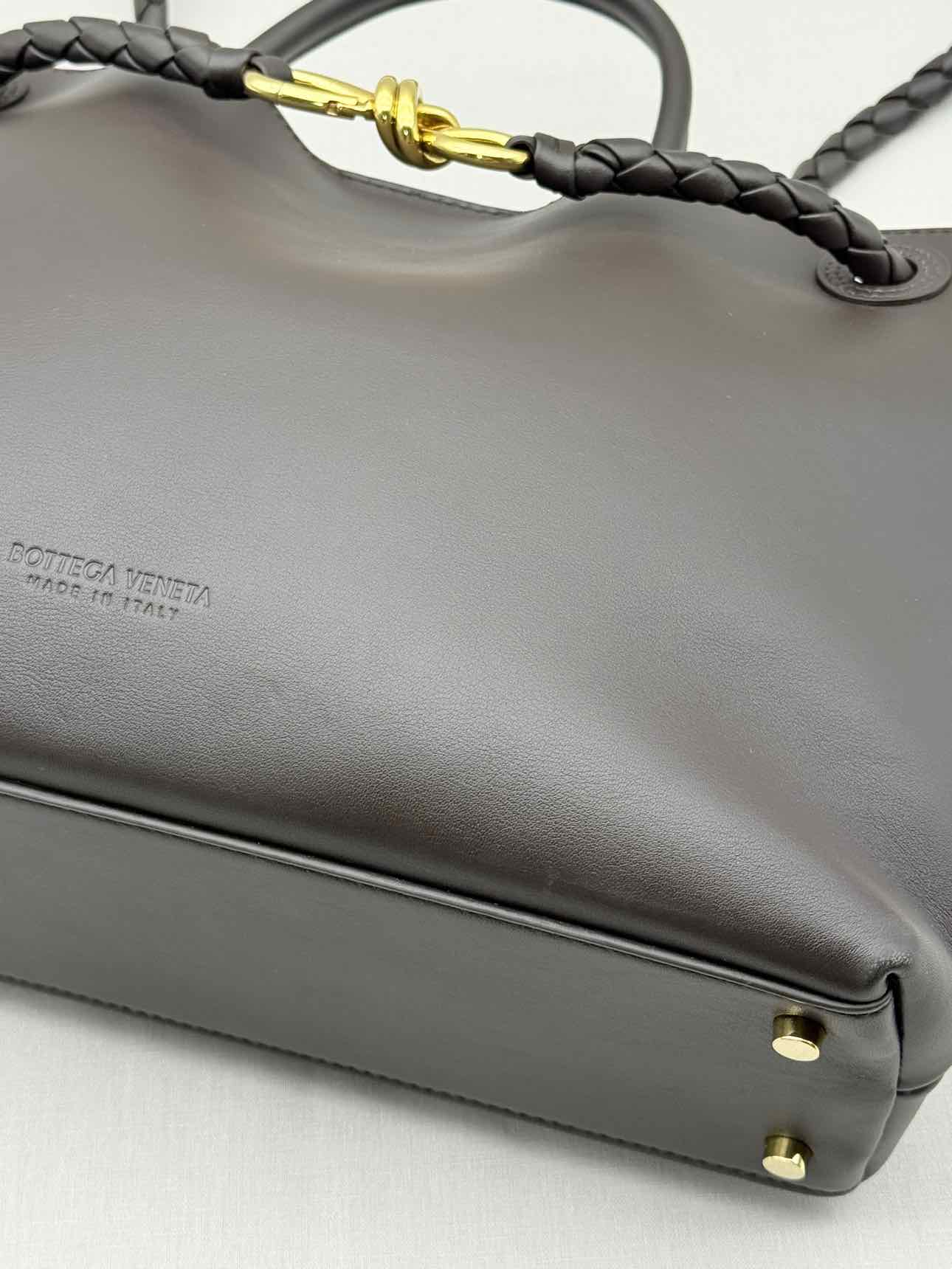 BOTTEGA VENETA Andiamo Brown Top Handle