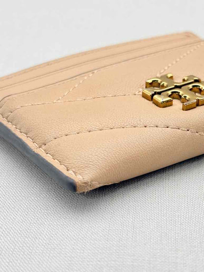 TORY BURCH Beige Chevron Quilted Card Case