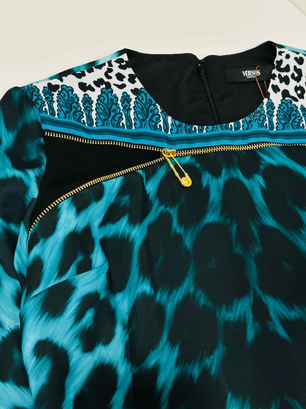 VERSUS VERSACE Zip Detail Leopard Size US 8 Short Dress