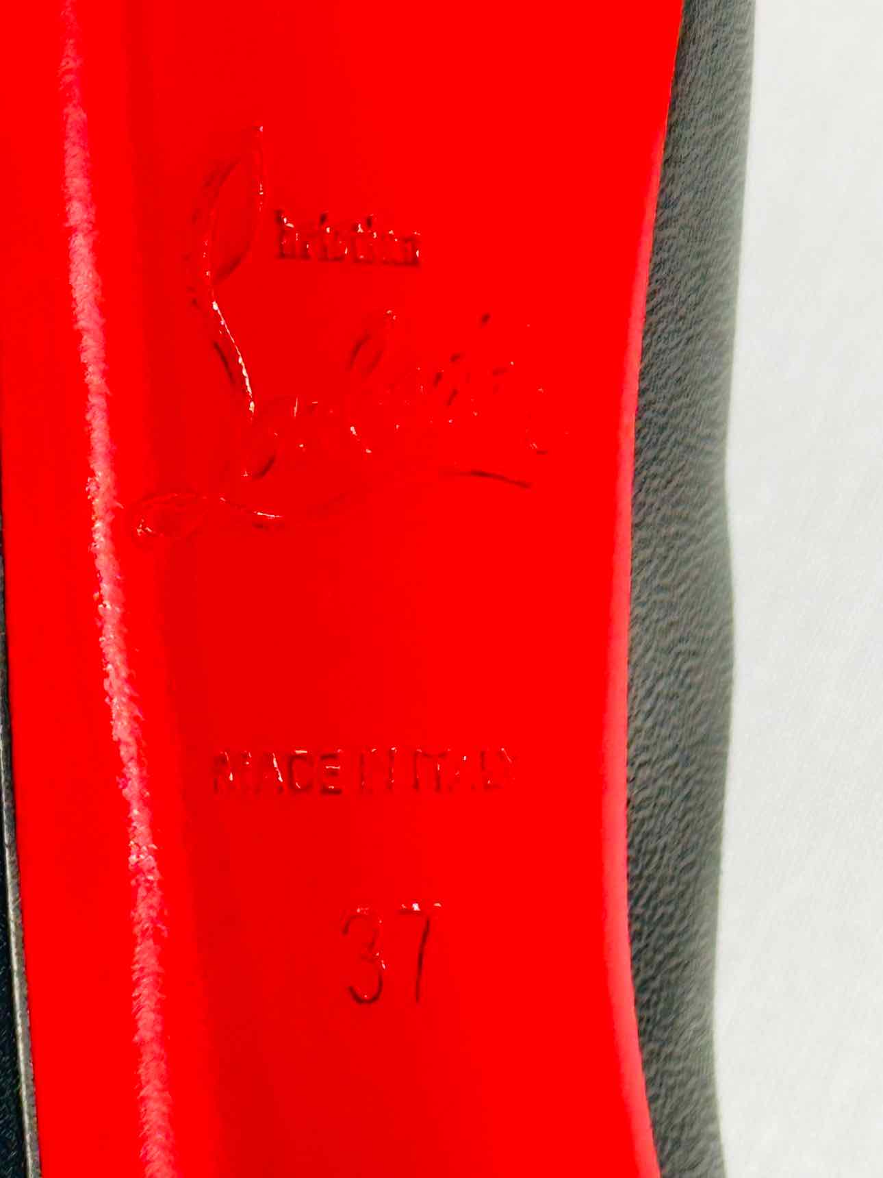 CHRISTIAN LOUBOUTIN Black Size EU 37 Pumps