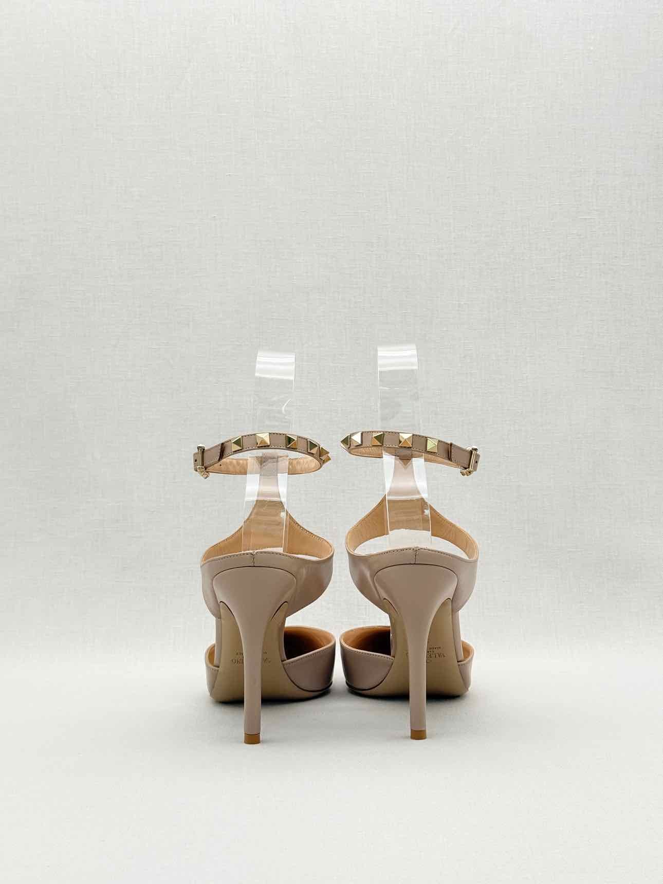 VALENTINO GARAVANI Rockstud Beige Size EU 39 Pumps