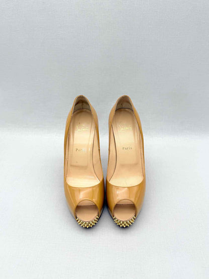 CHRISTIAN LOUBOUTIN Nude Size EU 40.5 Pumps