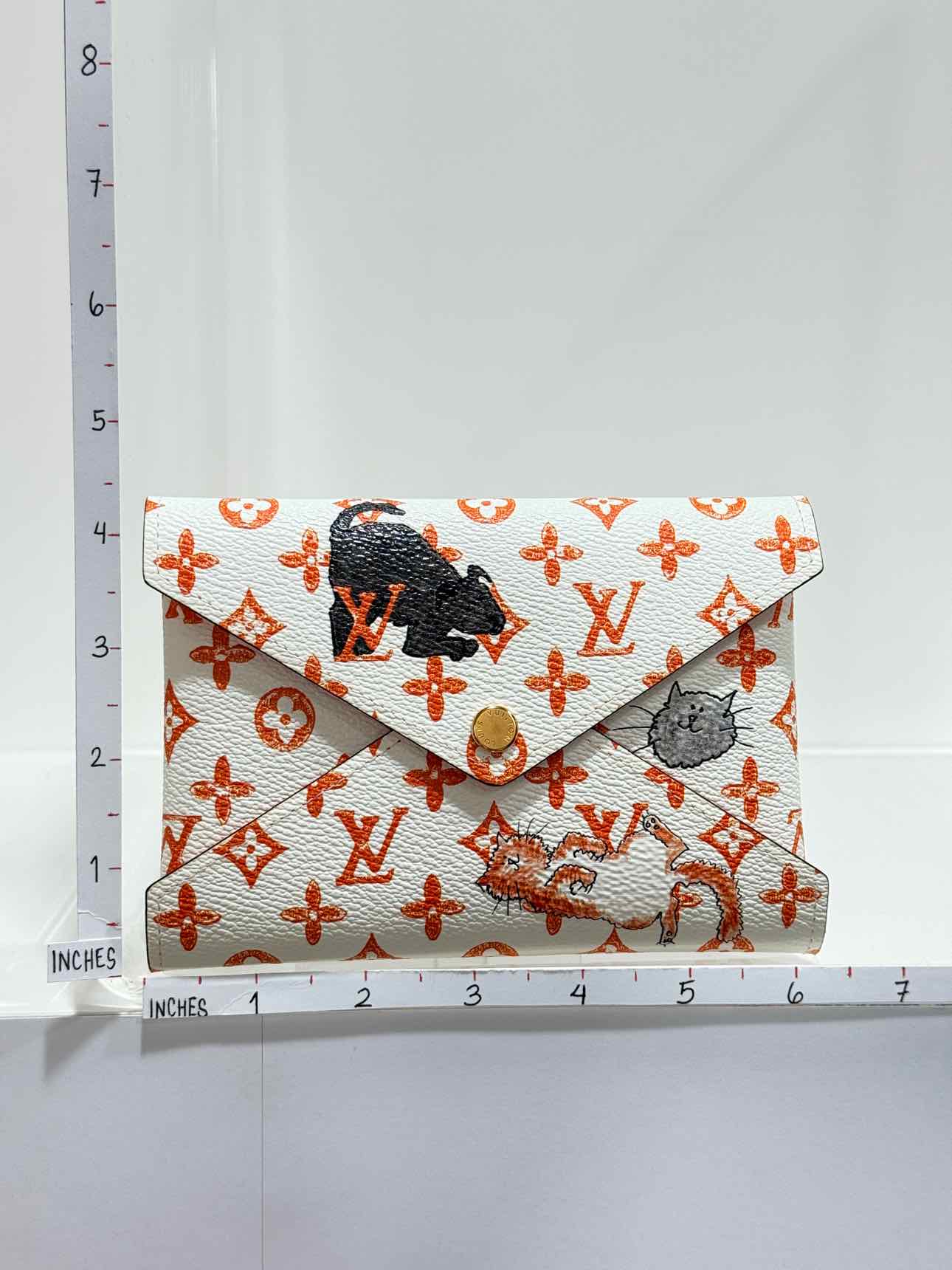 LOUIS VUITTON White Multicolor Monogram Clutch