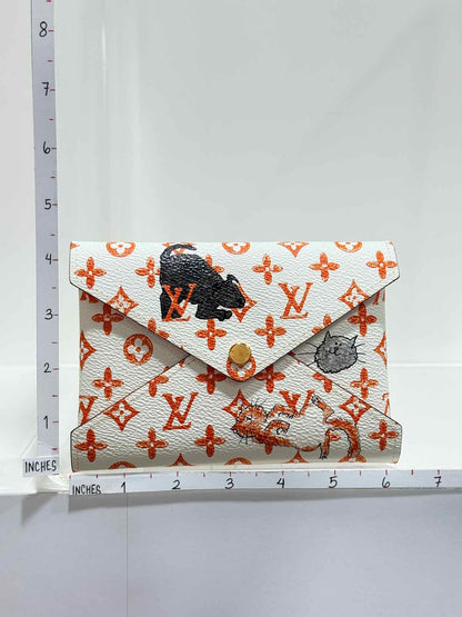 LOUIS VUITTON White Multicolor Monogram Clutch