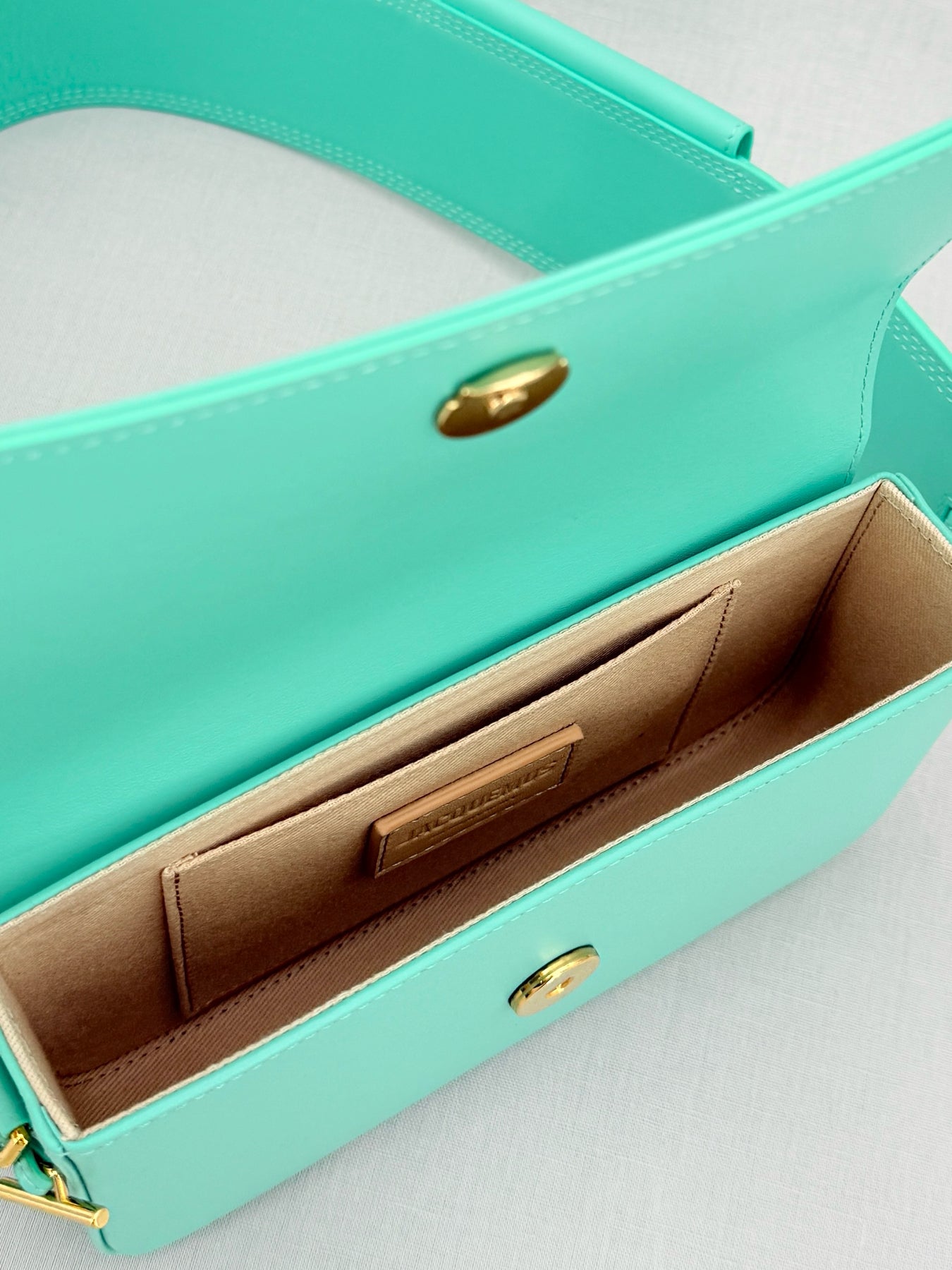 JACQUEMUS Le Carinu Turquoise Shoulder Bag