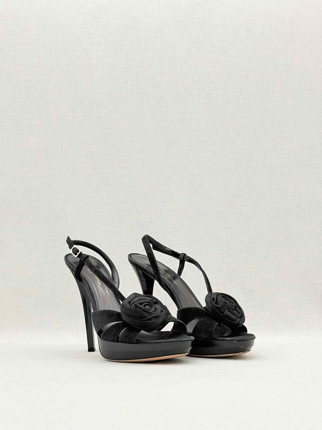 GIANVITO ROSSI Black Rose Size EU 37.5 Slingbacks