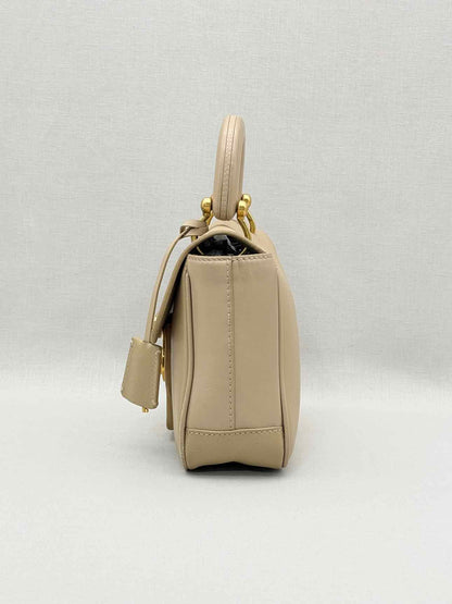 BURBERRY DK88 Beige Top Handle