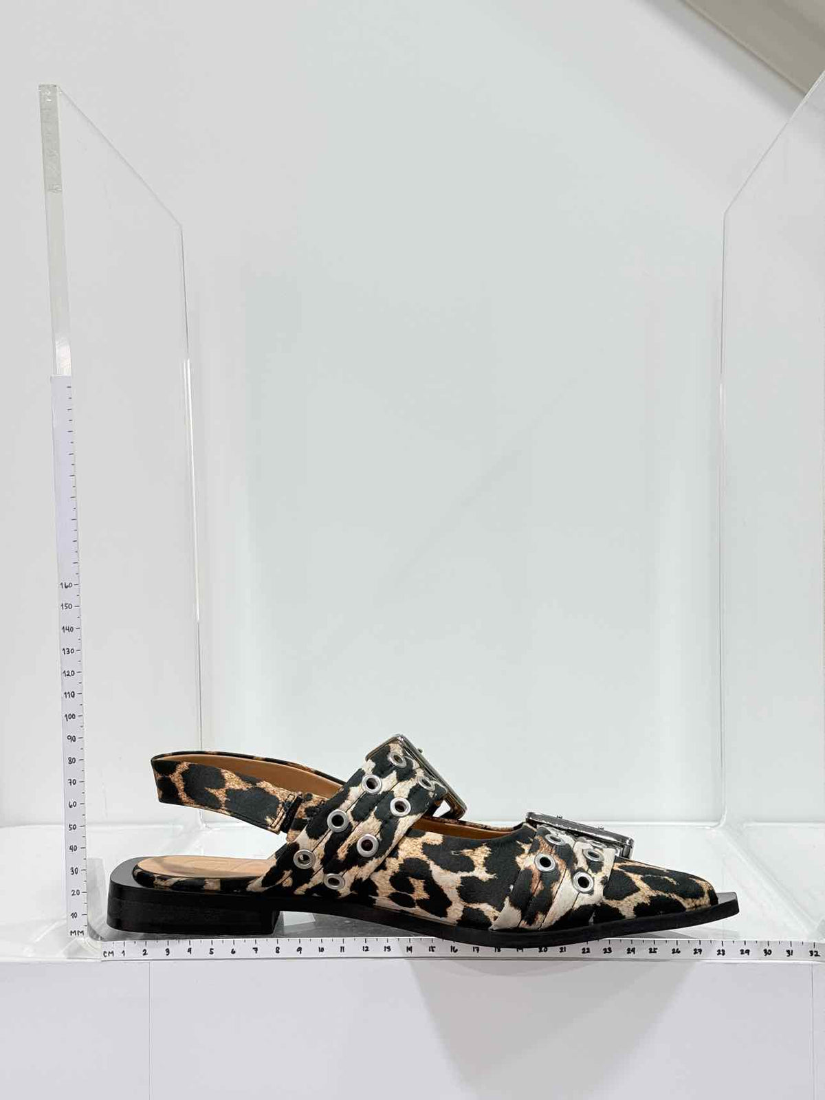 GANNI Black & Beige Size EU 39 Ballet Flats